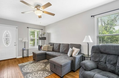 397 W Mcglothlin St, Portland, TN 37148 - photo 4