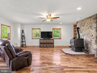 31 Arrow Point Dr, Glenmoore, PA 19343 - photo 6