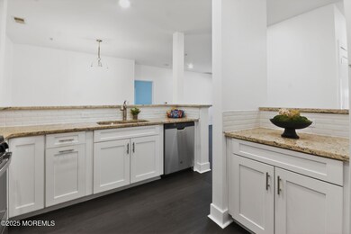 626 Marion Ln, Monroe, NJ 08831 - photo 2