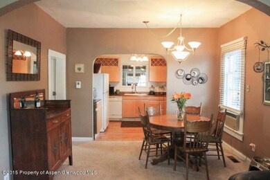 DiningKitchen_640x427