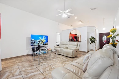 10431 Reagans Run Dr, Clermont, FL 34711 - photo 7