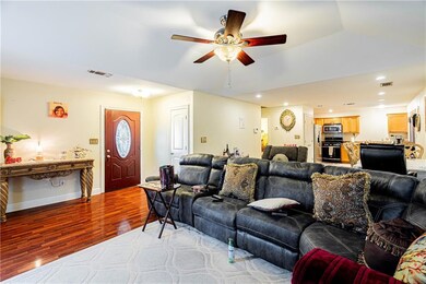 7100 Wayside Dr, New Orleans, LA 70128 - photo 7