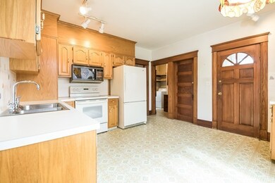 291 Fairview Ave, Chicopee, MA 01013 - photo 4