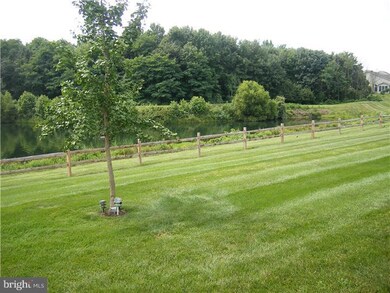 713 Daylily Dr unit V56, Langhorne, PA 19047 - photo 3