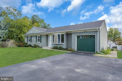 811 Apple Ct, Toms River, NJ 08753 - photo 3