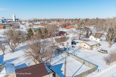 721 1st Ave E (6 of 12)
