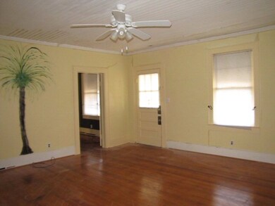 610 3rd Ave, Kingstree, SC 29556 - photo 4