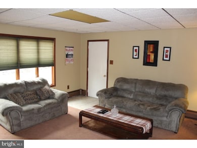 201 Cobalt Ridge Dr S, Levittown, PA 19057 - photo 7