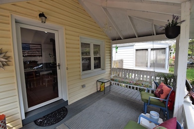 544 E Royal Forest Blvd, Columbus, OH 43214 - photo 4