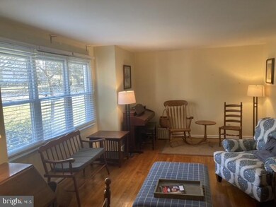 407 Worrall Ave, Kennett Square, PA 19348 - photo 2