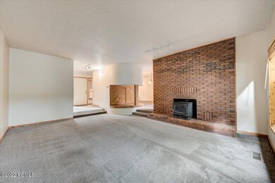11-W Meadow Loop Rd-011