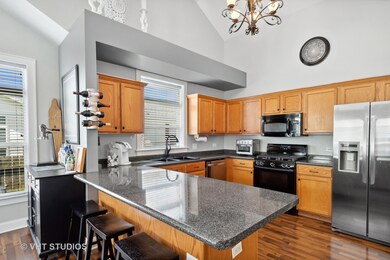 603 Chestnut Dr, Oswego, IL 60543 - photo 5