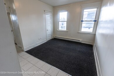R6_18235-HDR