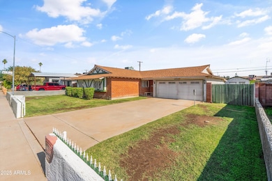 6537 N 41st Dr, Phoenix, AZ 85019 - photo 2