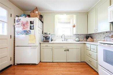 2913 W Shore Rd, Warwick, RI 02886 - photo 6
