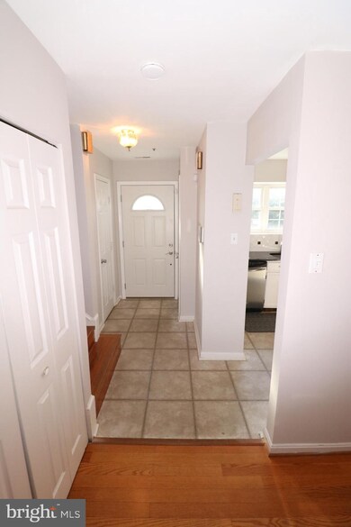 6016 Beacon Hill Place, Capitol Heights, MD 20743 - photo 2