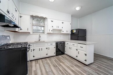 59 W 3rd St unit 1, Bayonne, NJ 07002 - photo 2