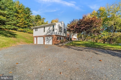 1414 Old New Windsor Rd, New Windsor, MD 21776 - photo 3