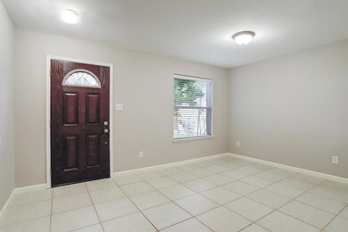 6514 Hampden Point Ct, Houston, TX 77040 - photo 2