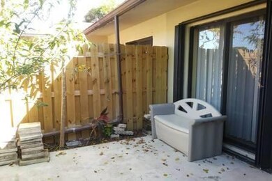 4296 Woodstock Dr unit A, West Palm Beach, FL 33409 - photo 4