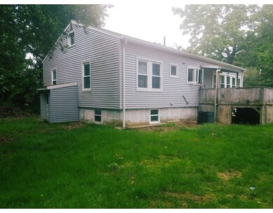 21 Club Ave, Acushnet, MA 02743 - photo 2