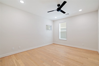 2206 Lou Ellen Ln unit B, Houston, TX 77018 - photo 5