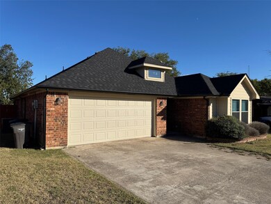 6611 Rockdale Rd, Fort Worth, TX 76134 - photo 2