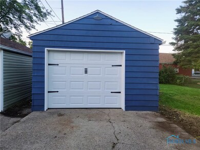 2551 108th St, Toledo, OH 43611 - photo 2
