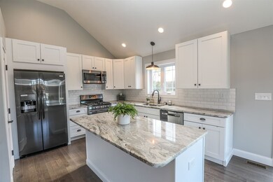 10 Pine Acres Rd, Allenstown, NH 03275 - photo 5