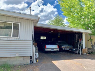 742 NW Ogden Ave, Bend, OR 97701 - photo 4