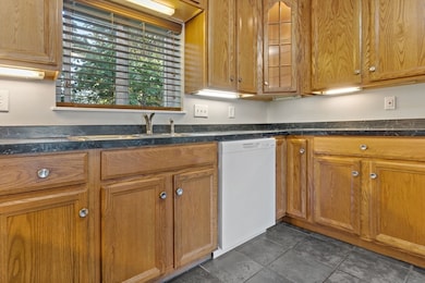 5455 N Main St unit 7E, Fall River, MA 02720 - photo 6