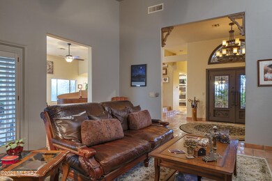 Living Room Off Entry