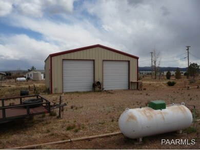25555 N Mitchell Ln, Paulden, AZ 86334 - photo 3