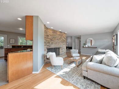 12465 SW Park Way, Portland, OR 97225 - photo 7