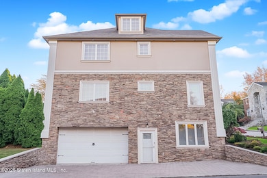 75 Utopia Ct, Staten Island, NY 10304 - photo 4