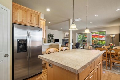 61283 Splendor Ln, Bend, OR 97702 - photo 6