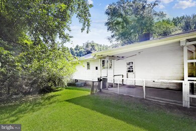 708 Pinewood Dr, Annapolis, MD 21401 - photo 6