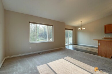 Living Room to Dining Room - 9781 Mornin