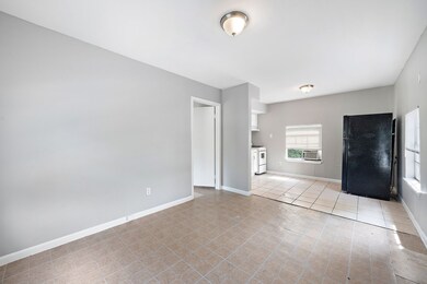 150 Hohldale St, Houston, TX 77022 - photo 5