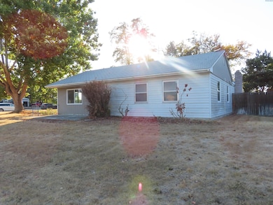 1003 Elm Ave, Richland, WA 99354 - photo 4