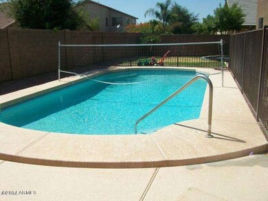 pool&grass