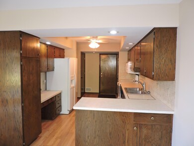 2046 Cardington Ave unit 1B, Columbus, OH 43229 - photo 5