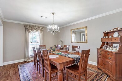 Formal Dining
