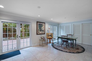 888 10th St S, Naples, FL 34102 - photo 4