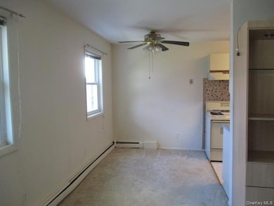 260 Waverly Ave unit 52, Patchogue, NY 11772 - photo 6
