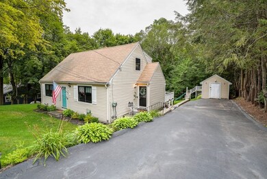 11 Brewster Rd, Worcester, MA 01602 - photo 2