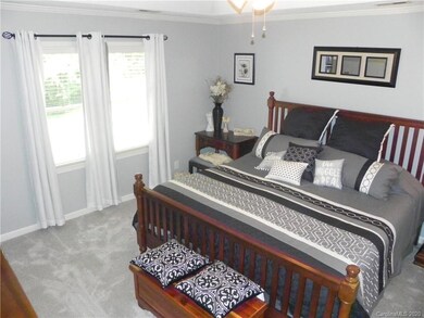 918 Hidden Creek Cir, Salisbury, NC 28147 - photo 4