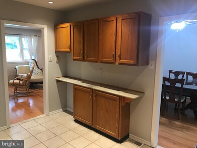 83 S Spring Ln, Phoenixville, PA 19460 - photo 4