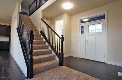 Entry/Staircase