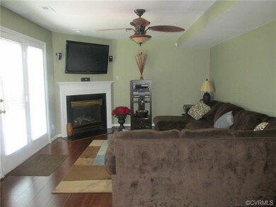 New floors & pain. TV conveys.